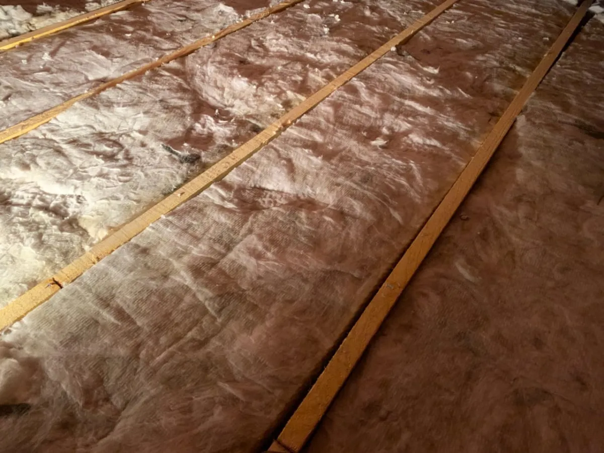 Isolation thermique sous toiture dans le Var